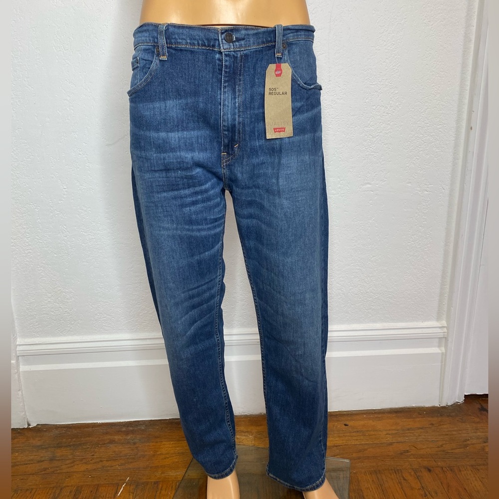 🆕 Levis 505 Regular Fit Straight Leg Jeans Medium Stonewashed Men’s 38X30